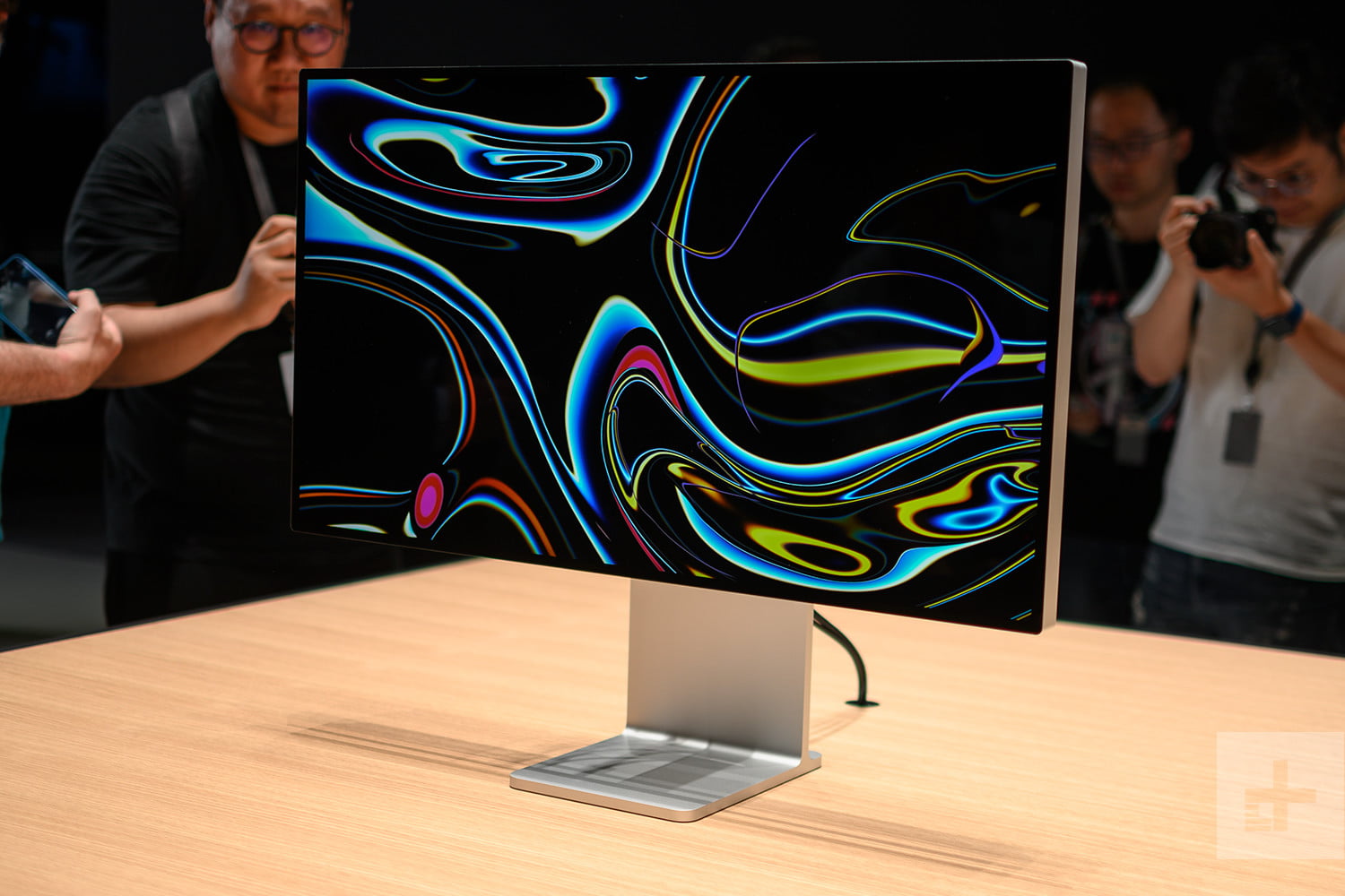 Pro Display XDR: per pulirlo serve un panno speciale approvato da Apple -  Melablog