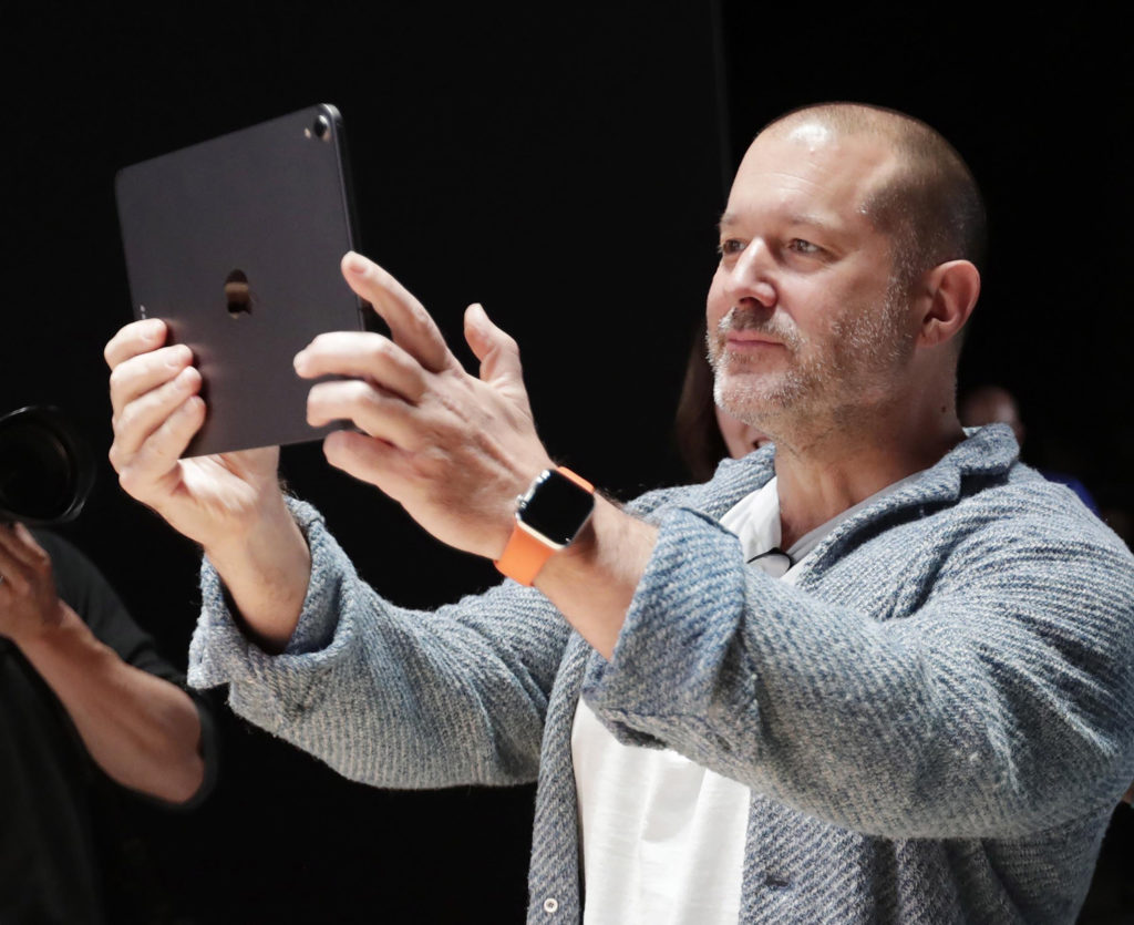 Jonathan Ive abbandona Apple